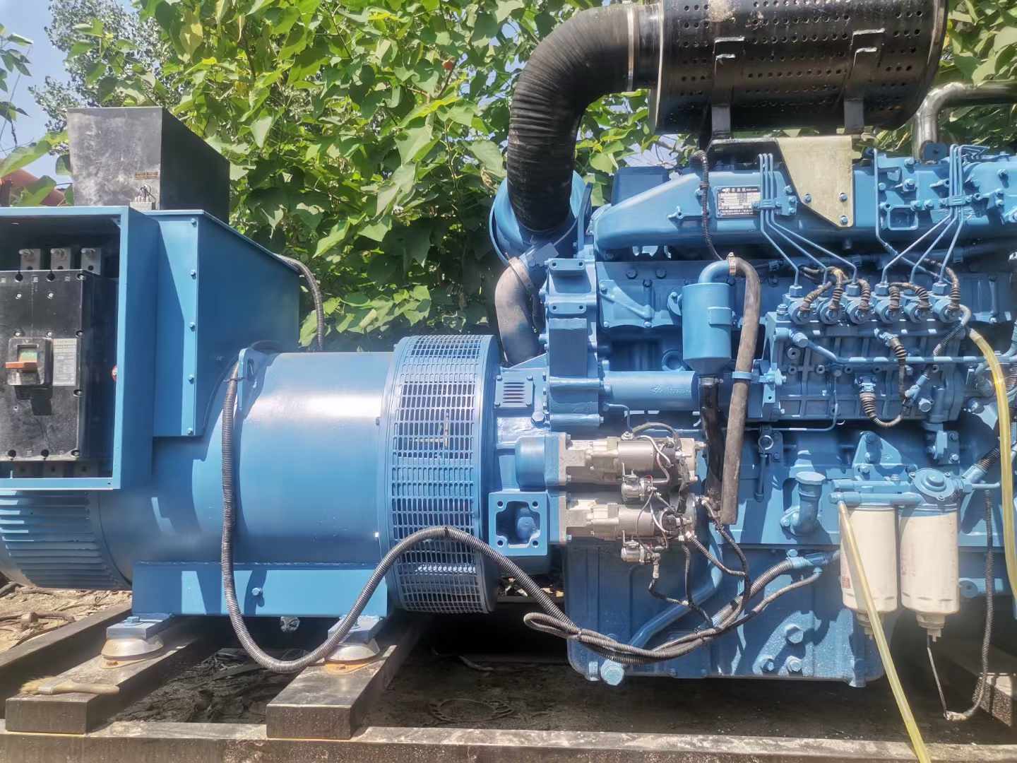 怀来详细说明降低 800kW 柴油发电机输出电流波动的方法