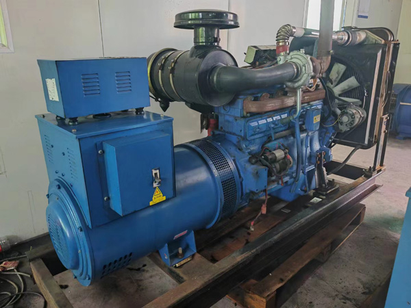 怀来100kW柴油发电机组使用多级机油有哪些优缺点？